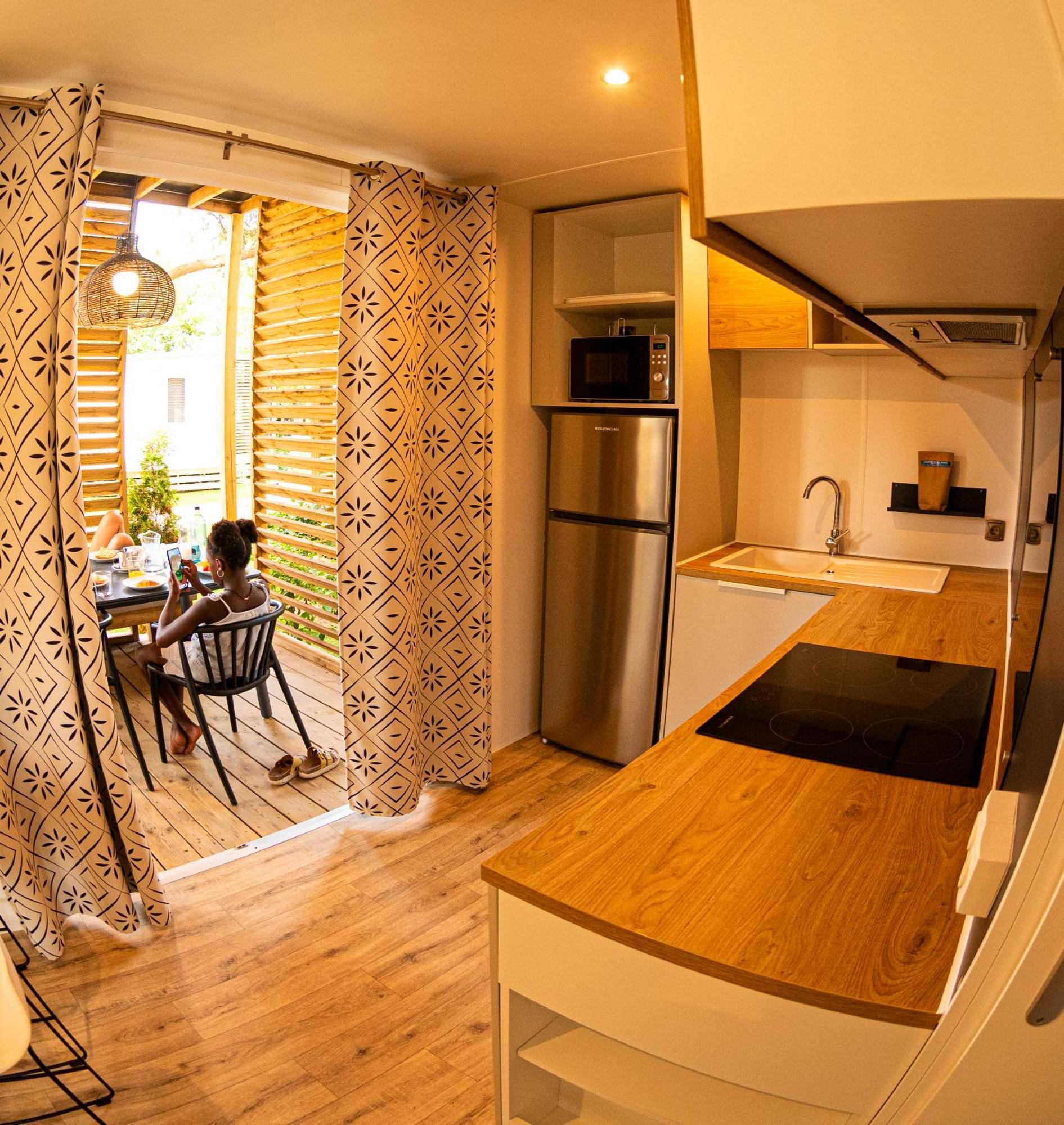 Camping & Bungalows Platja Brava Pals Ngoại thất bức ảnh
