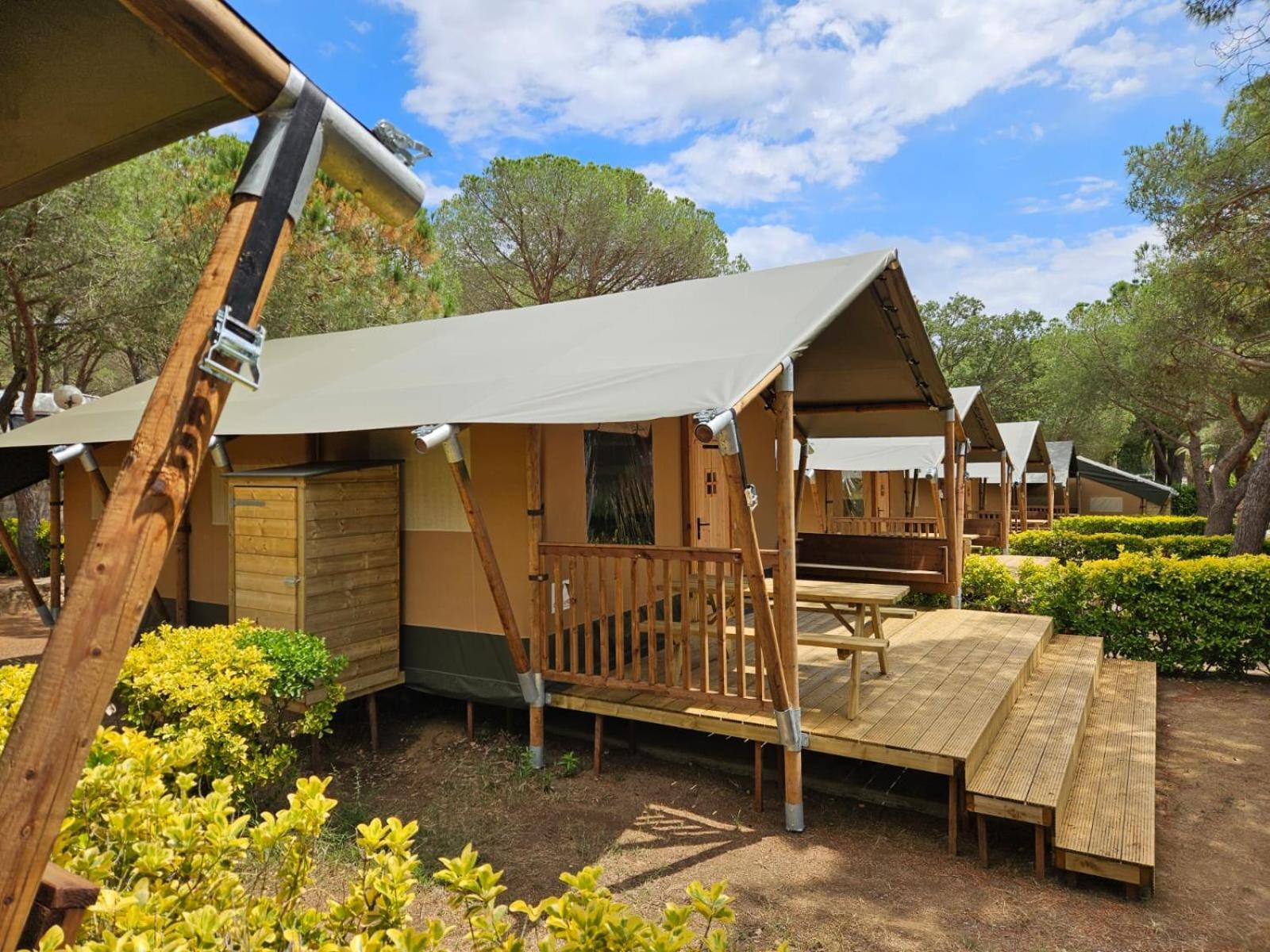 Camping & Bungalows Platja Brava Pals Ngoại thất bức ảnh