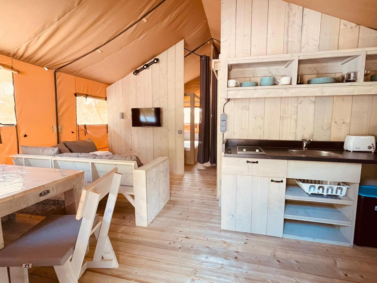 Camping & Bungalows Platja Brava Pals Ngoại thất bức ảnh